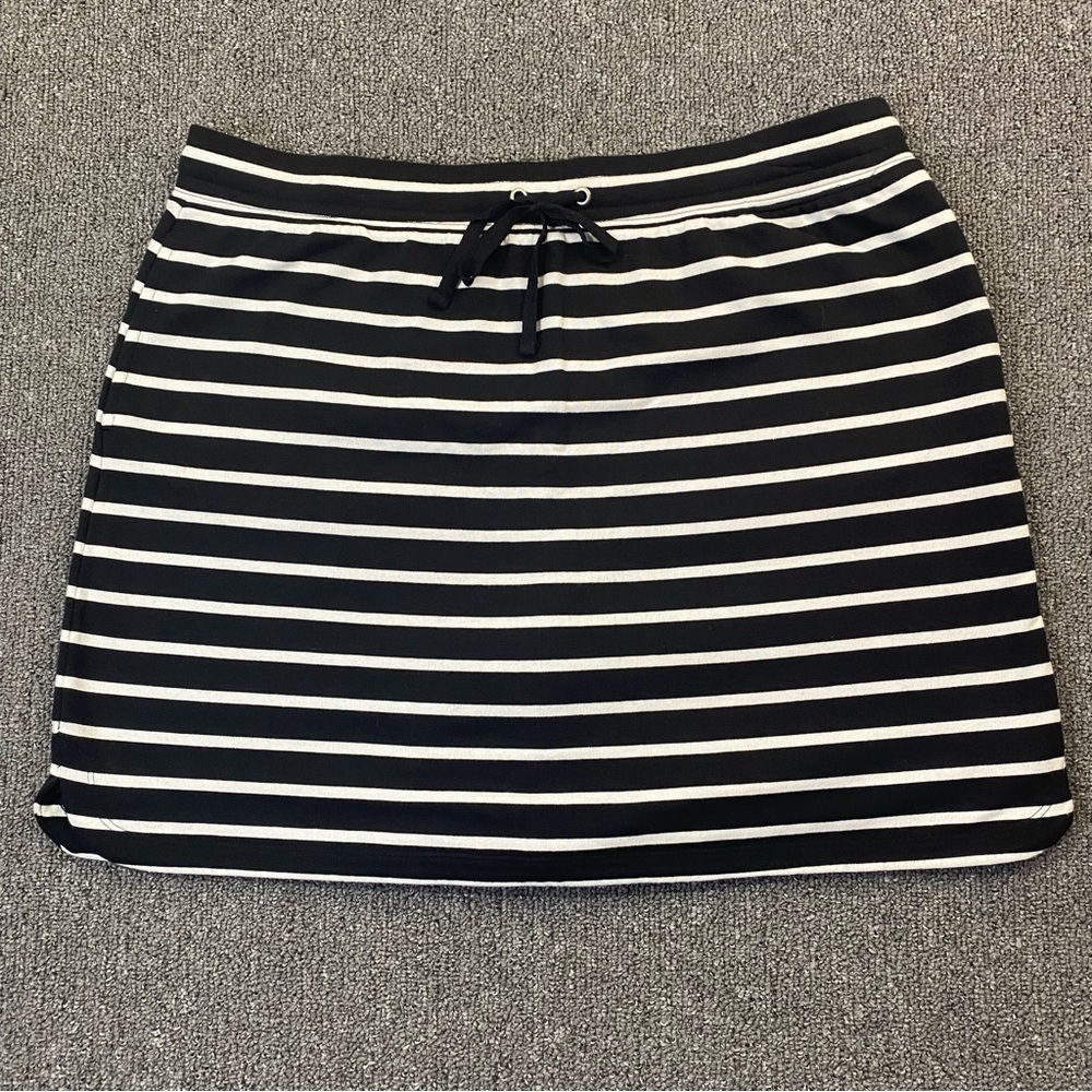 Karen Scott Sport Black White Striped Mini Skort Pockets Nautical Athleisure L